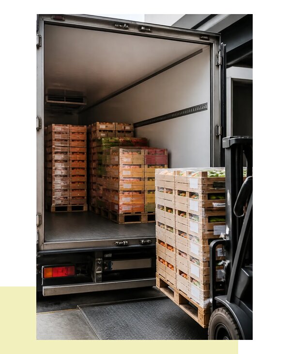 Перевозка сельхозпродукции на паллетах с доставкой в Санкт-Петербург